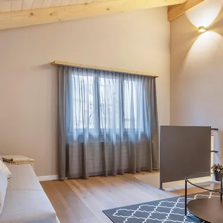 Ahorn Apartment